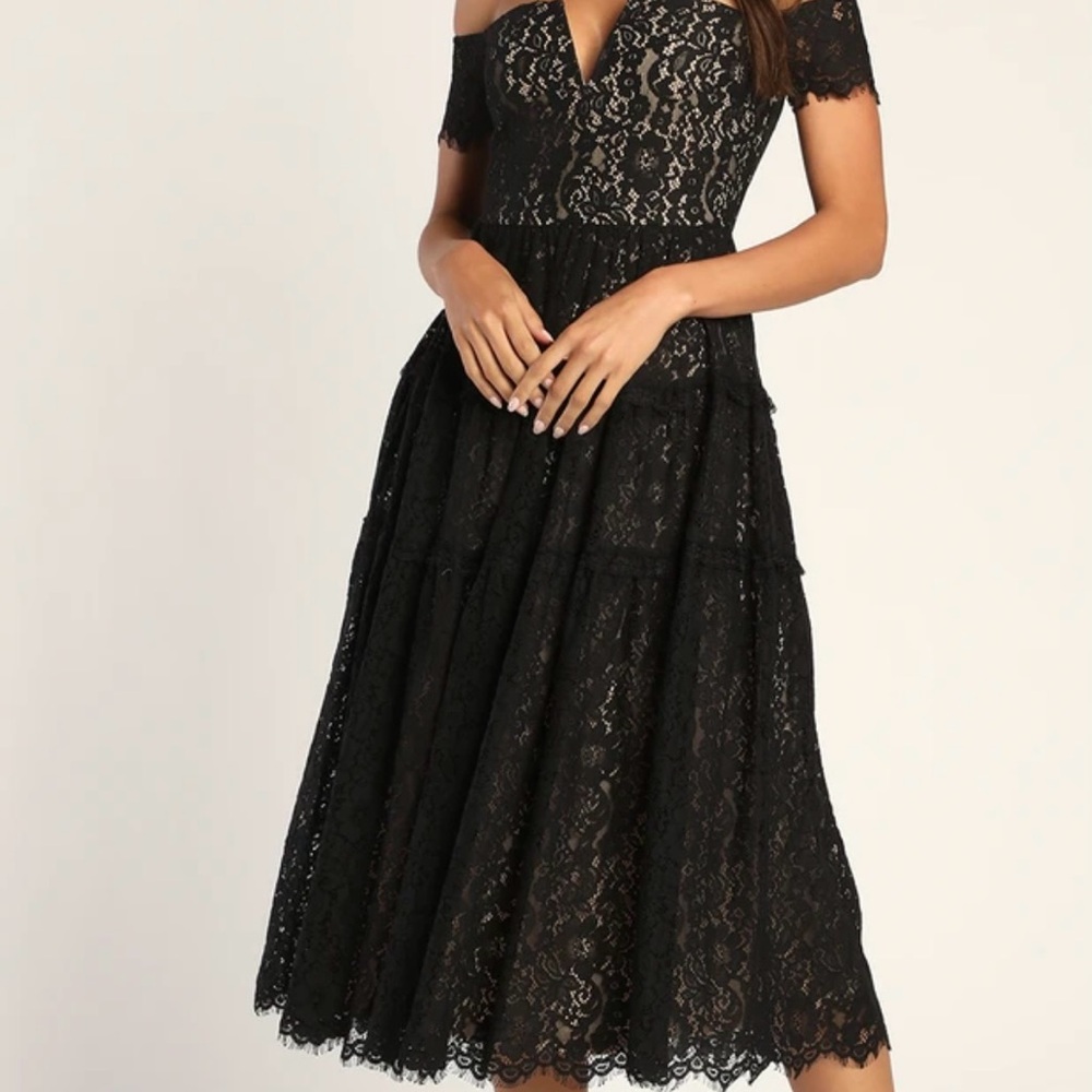 Lulu's Black Lace Midi Dress